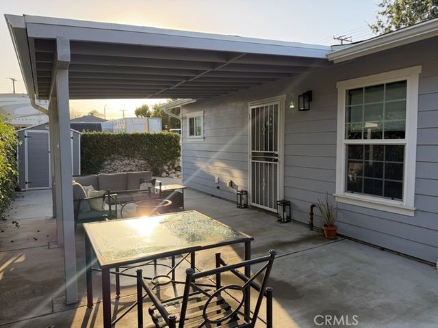 545 N Soldano Avenue N, Azusa, CA 91702
