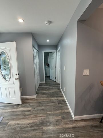 545 N Soldano Avenue N, Azusa, CA 91702