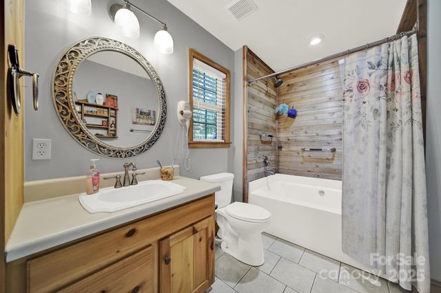 2895 Courtside Drive, Lancaster, SC 29720