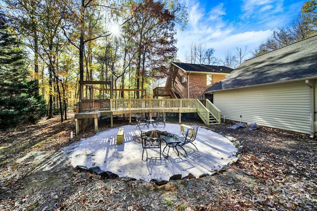 2895 Courtside Drive, Lancaster, SC 29720