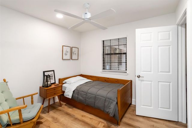 326 Pine View LOOP, Bastrop, TX 78602