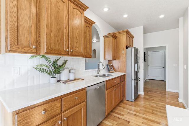 677 E Halpin Dr., Meridian, ID 83646