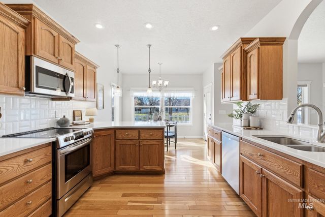 677 E Halpin Dr., Meridian, ID 83646