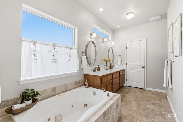 677 E Halpin Dr., Meridian, ID 83646