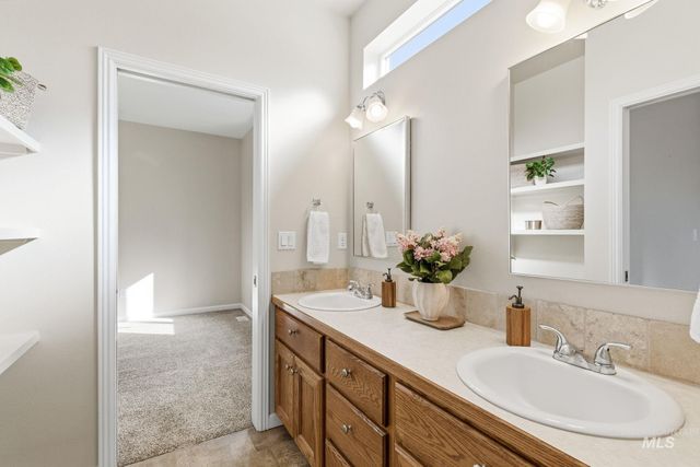 677 E Halpin Dr., Meridian, ID 83646