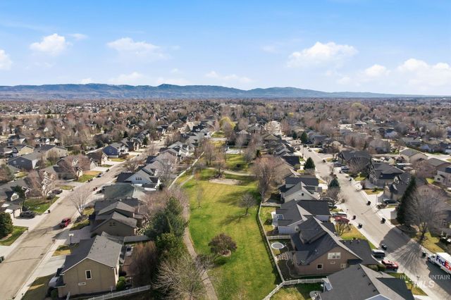 677 E Halpin Dr., Meridian, ID 83646