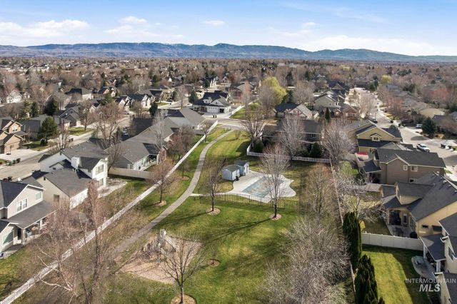 677 E Halpin Dr., Meridian, ID 83646