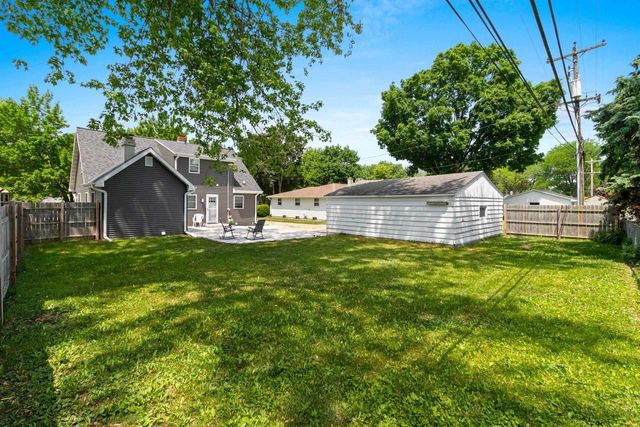 714 N LOCUST STREET, Green Bay, WI 54303