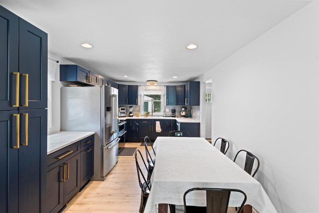 714 N LOCUST STREET, Green Bay, WI 54303