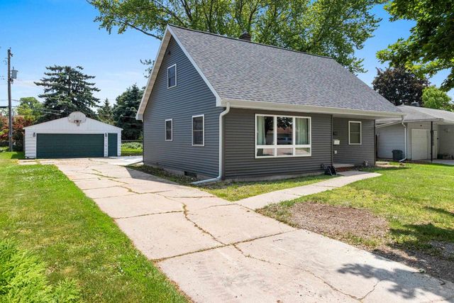 714 N LOCUST STREET, Green Bay, WI 54303