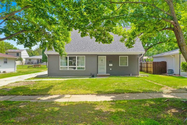 714 N LOCUST STREET, Green Bay, WI 54303