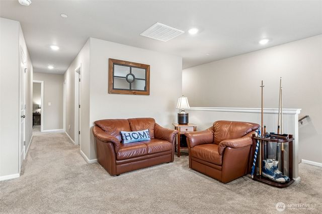 1110 Swan Loop, Dupont, WA 98327