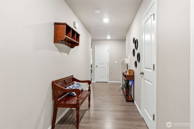 1110 Swan Loop, Dupont, WA 98327
