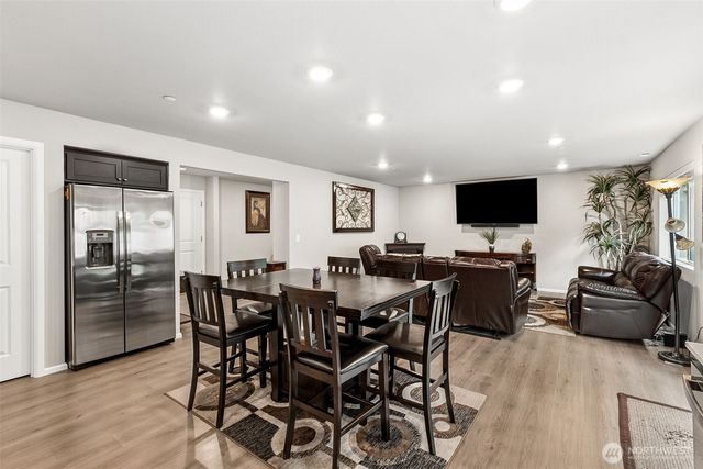1110 Swan Loop, Dupont, WA 98327