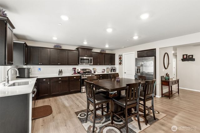 1110 Swan Loop, Dupont, WA 98327