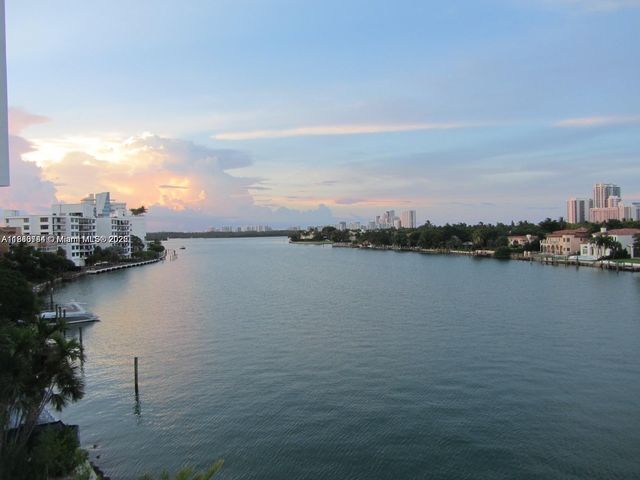 9821 E Bay Harbor Dr 503, Bay Harbor Islands, FL 33154
