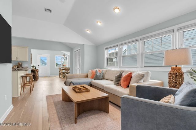 301 W Kupper Drive, Normandy Beach, NJ 08739