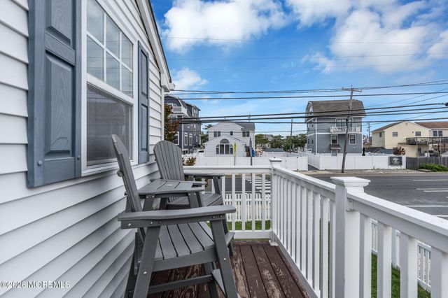 301 W Kupper Drive, Normandy Beach, NJ 08739