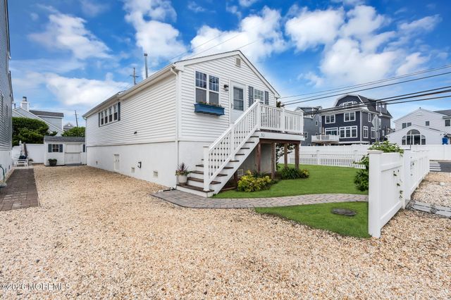 301 W Kupper Drive, Normandy Beach, NJ 08739