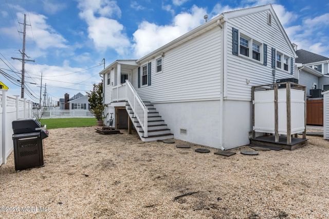 301 W Kupper Drive, Normandy Beach, NJ 08739