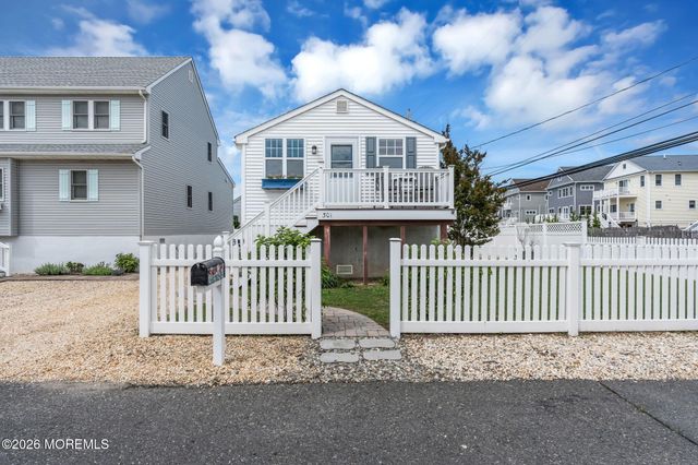 301 W Kupper Drive, Normandy Beach, NJ 08739