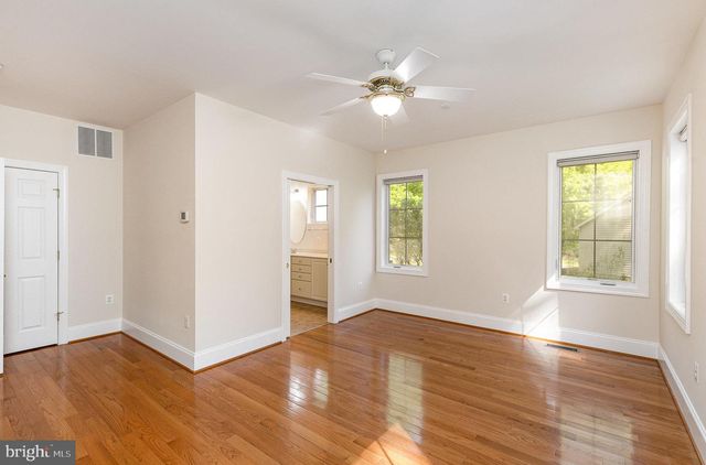 121 MARLBOROUGH POINT RD, Stafford, VA 22554