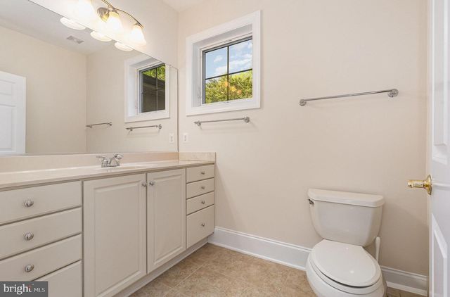 121 MARLBOROUGH POINT RD, Stafford, VA 22554