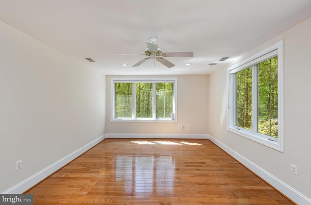 121 MARLBOROUGH POINT RD, Stafford, VA 22554