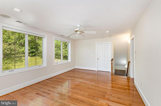 121 MARLBOROUGH POINT RD, Stafford, VA 22554