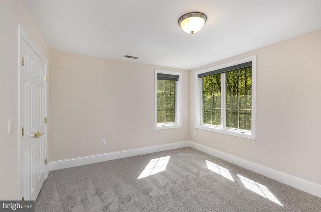 121 MARLBOROUGH POINT RD, Stafford, VA 22554