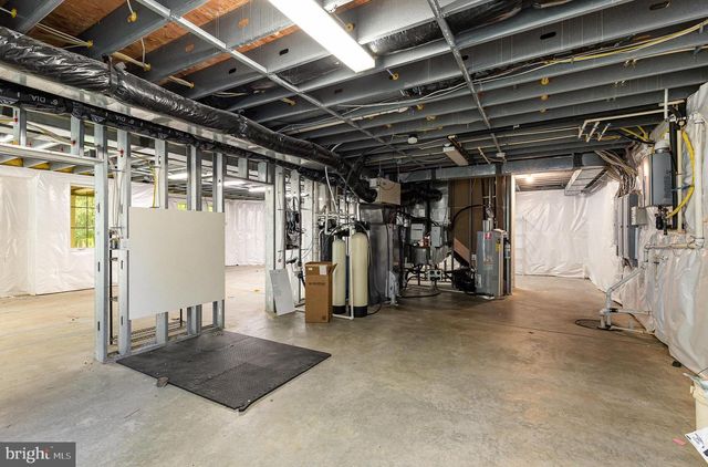 121 MARLBOROUGH POINT RD, Stafford, VA 22554