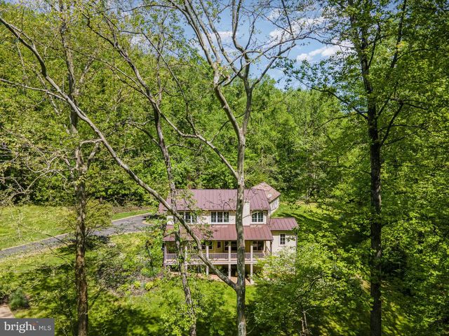 121 MARLBOROUGH POINT RD, Stafford, VA 22554