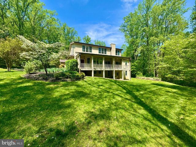 121 MARLBOROUGH POINT RD, Stafford, VA 22554