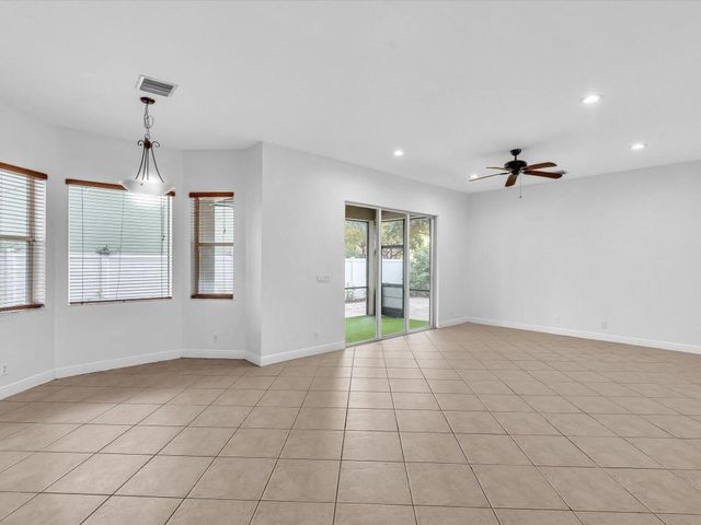 10844 Lake Wynds Court, Boynton Beach, FL 33437
