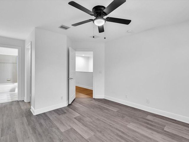 10844 Lake Wynds Court, Boynton Beach, FL 33437