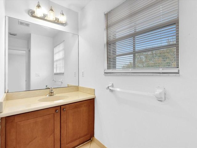 10844 Lake Wynds Court, Boynton Beach, FL 33437