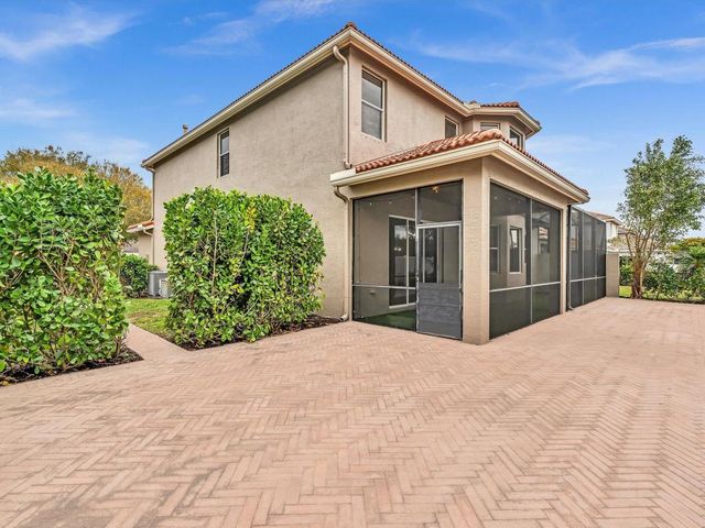 10844 Lake Wynds Court, Boynton Beach, FL 33437