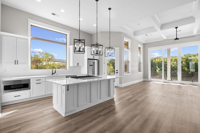 305 Harbour View Dr., Myrtle Beach, SC 29579