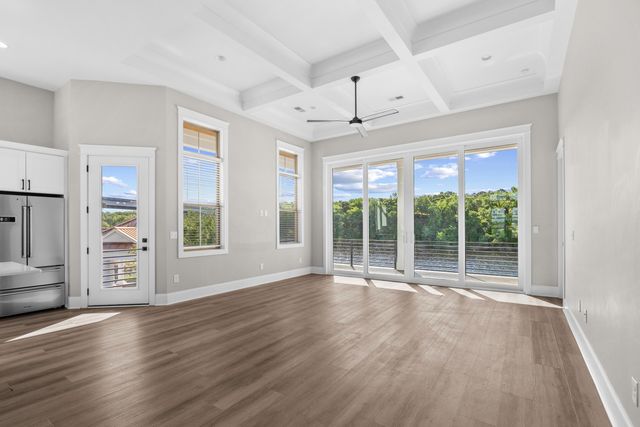 305 Harbour View Dr., Myrtle Beach, SC 29579