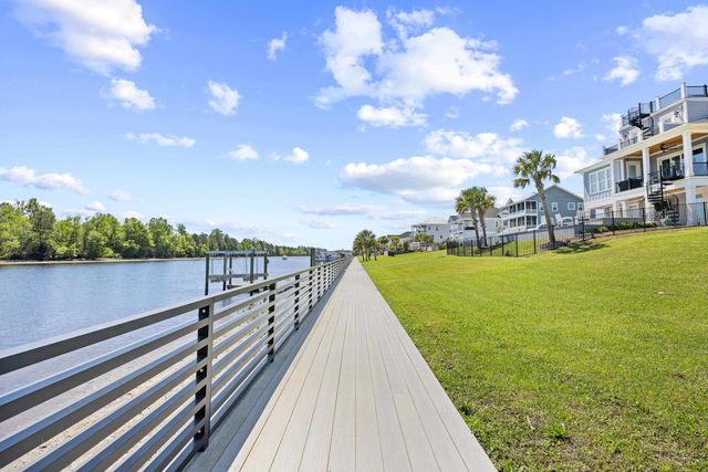 305 Harbour View Dr., Myrtle Beach, SC 29579