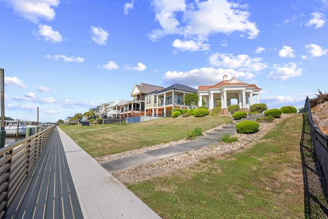 305 Harbour View Dr., Myrtle Beach, SC 29579