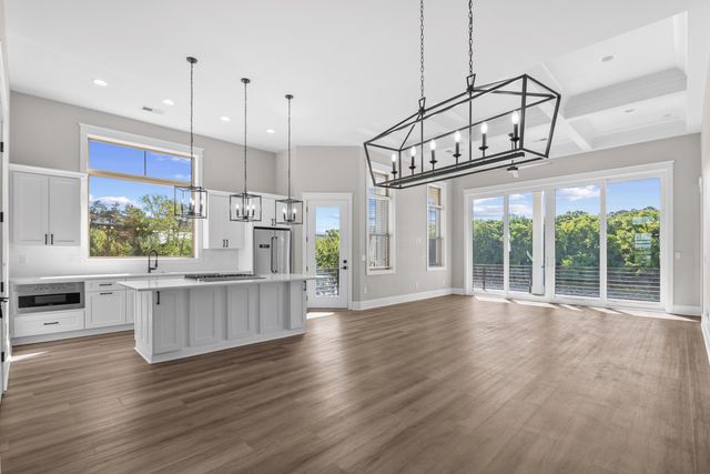 305 Harbour View Dr., Myrtle Beach, SC 29579