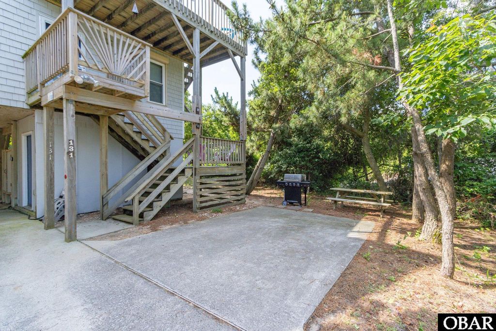 Image 38 of property listing at 131 Hillside Court Lot 24, Duck, NC 27949
