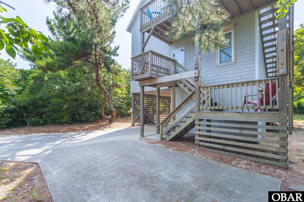 Image 40 of property listing at 131 Hillside Court Lot 24, Duck, NC 27949