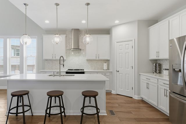 600 Cherry Grove Pt, Whites Creek, TN 37189