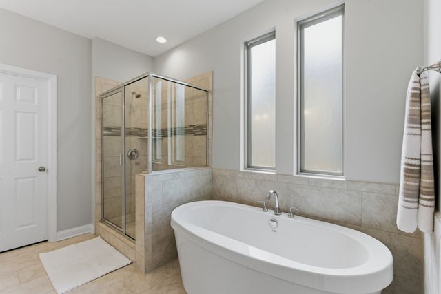 600 Cherry Grove Pt, Whites Creek, TN 37189