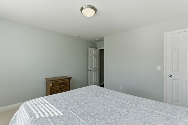 600 Cherry Grove Pt, Whites Creek, TN 37189