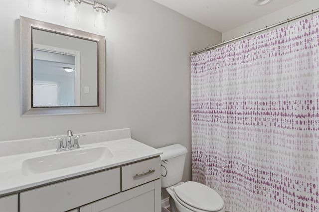 600 Cherry Grove Pt, Whites Creek, TN 37189