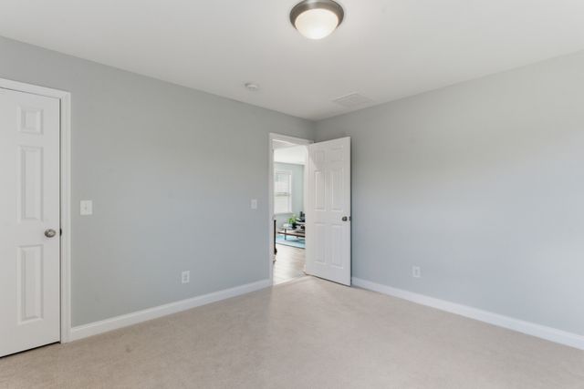 600 Cherry Grove Pt, Whites Creek, TN 37189