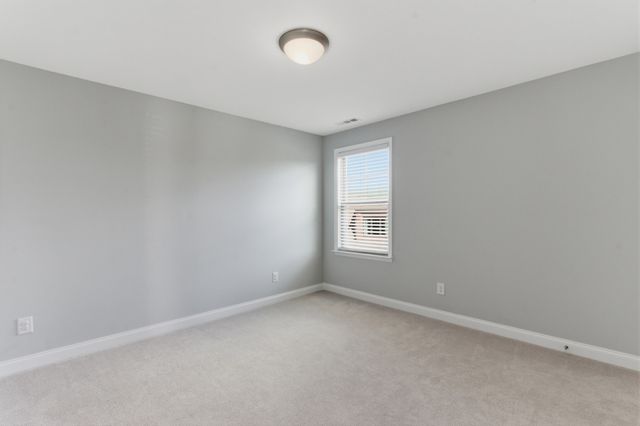 600 Cherry Grove Pt, Whites Creek, TN 37189